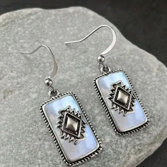 Jewelry - Boho western white gold plated rectangular earrings